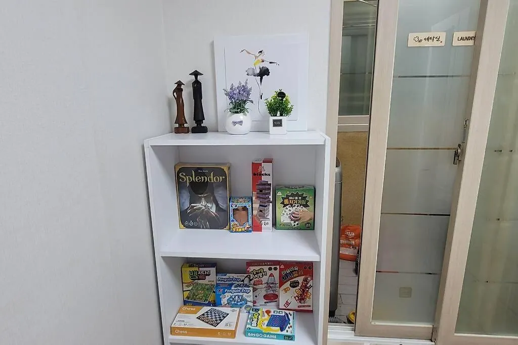 Incheon Sungeuidong Happy Stay For 10 Pax 0*,  韓国