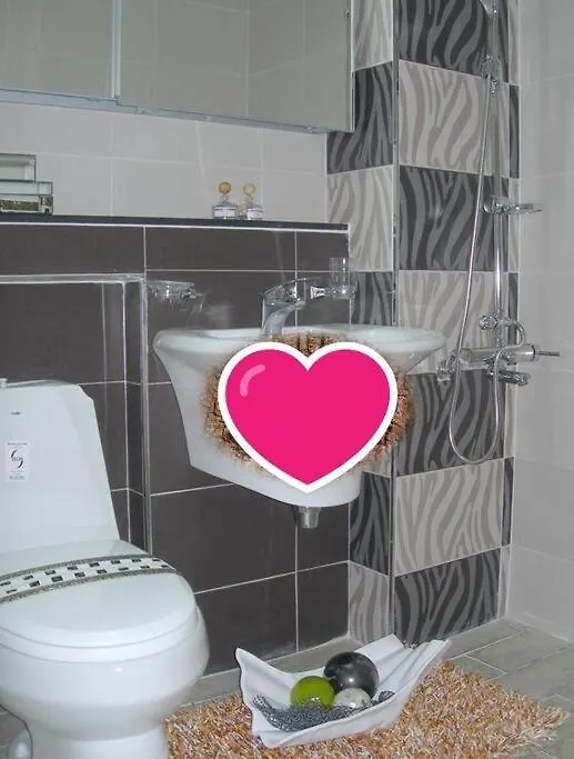 Incheon Sungeuidong Happy Stay For 10 Pax